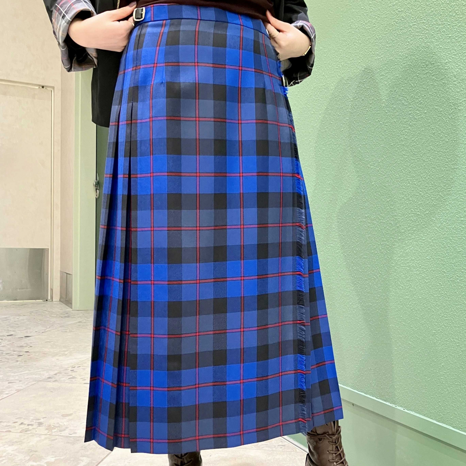 〈Demi-Luxe BEAMS〉【別注】O’NEIL OF DUBLIN / ウール ナローベルト ロング キルトスカート