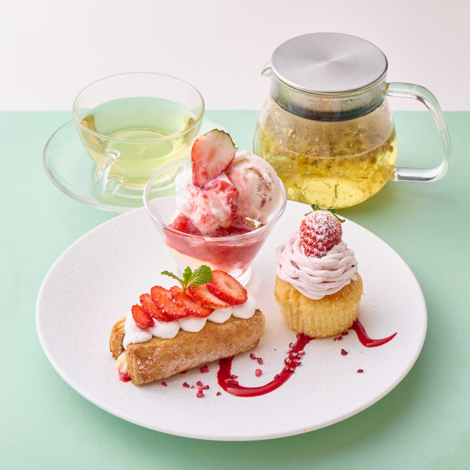 春のデザート3種盛りプレート