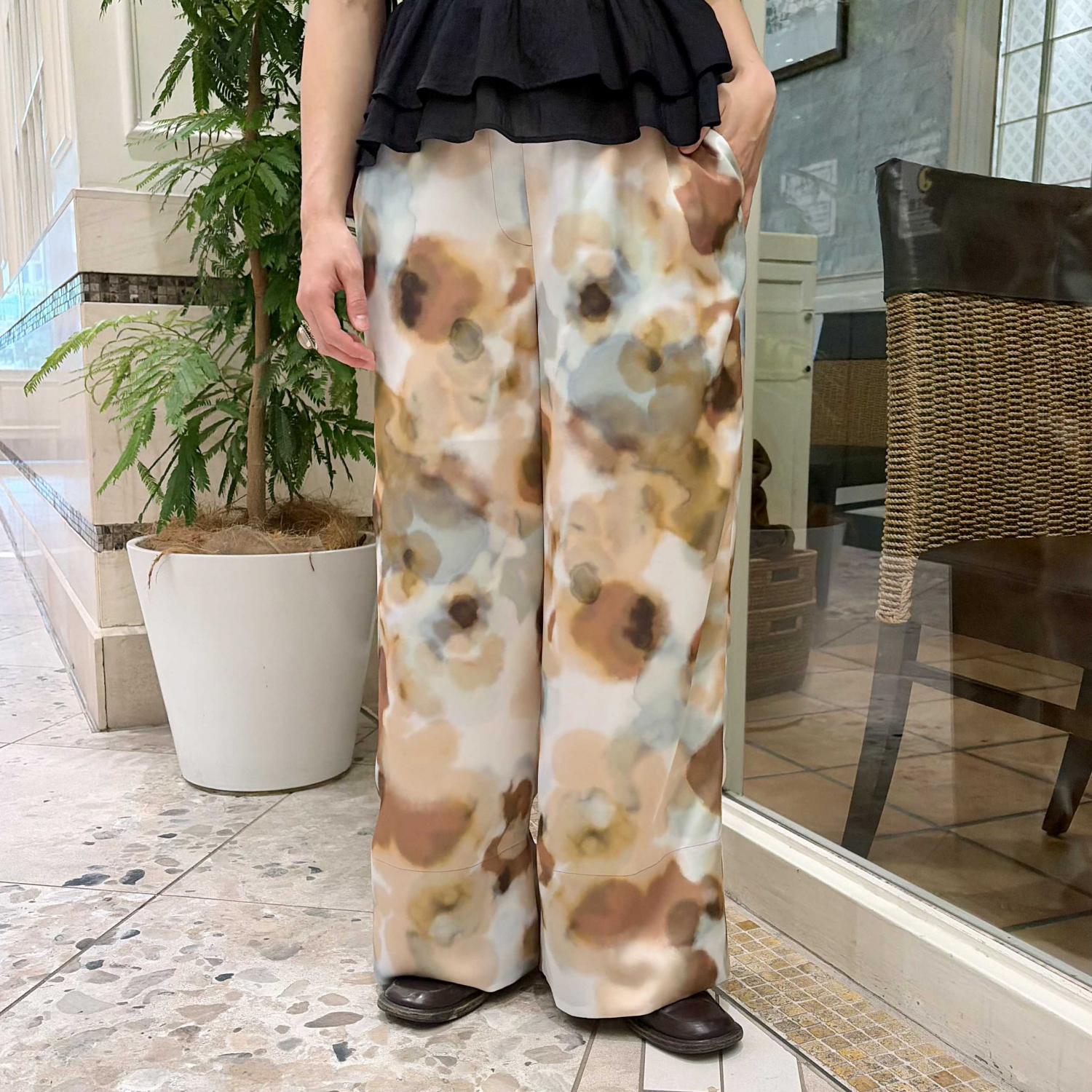 〈Demi-Luxe BEAMS〉ウォーターカラープリント イージーパンツ